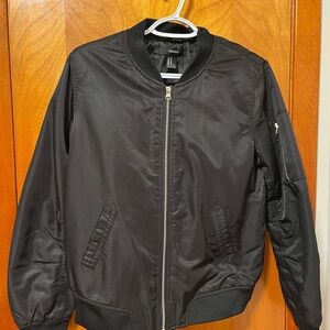 Forever 21 Black Bomber Jacket Size Medium
